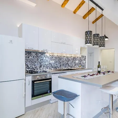Amazing In With Kitchen Prázdninový dům