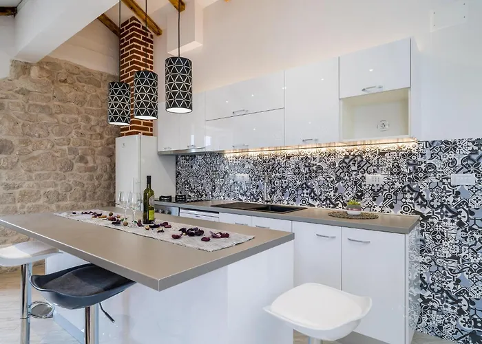 Amazing In With Kitchen