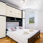6 Bedroom Gorgeous Home In Slano Holiday home Slano