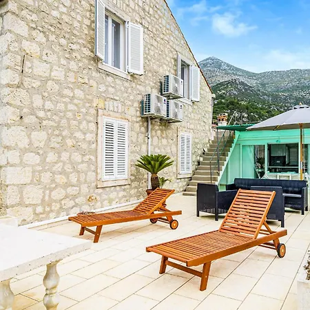 Gorgeous In With House Sea View *